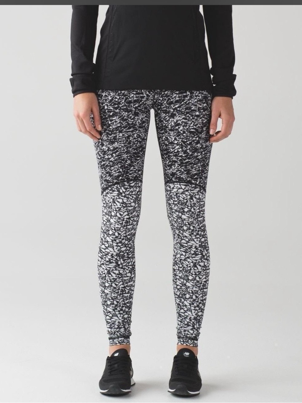 Lululemon Wunder Under leggings feature a "Crackle" or "Ice Breaker"